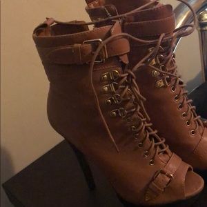 New BEBE boots size 7